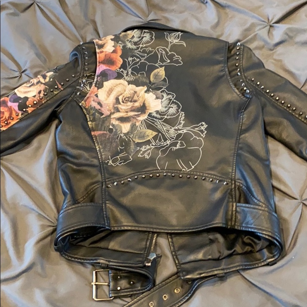 Leather jacket - Picture 4 of 5